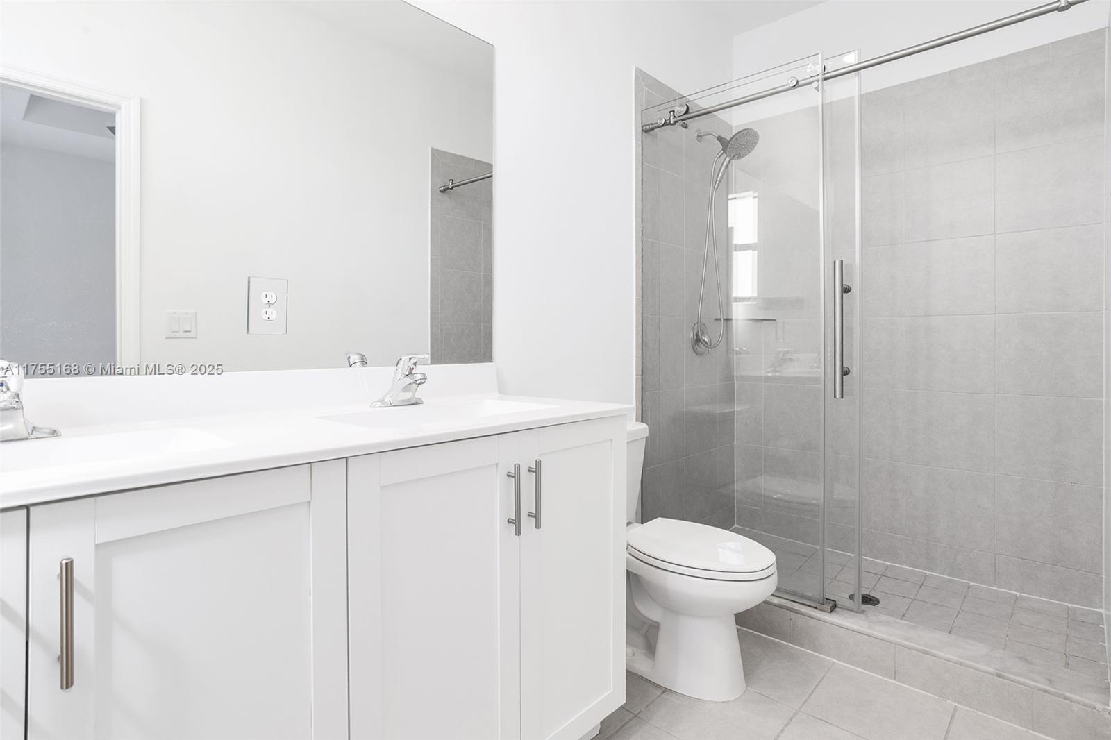 ENCLAVE SOUTH PHASE 2 - Residential