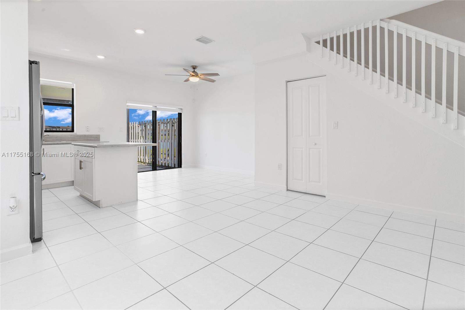 ENCLAVE SOUTH PHASE 2 - Residential