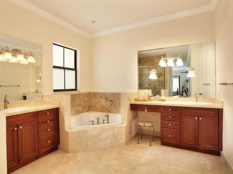 PINECREST VILLAS 2 ADDN - Residential