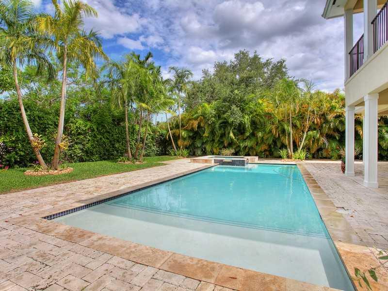 PINECREST VILLAS 2 ADDN - Residential