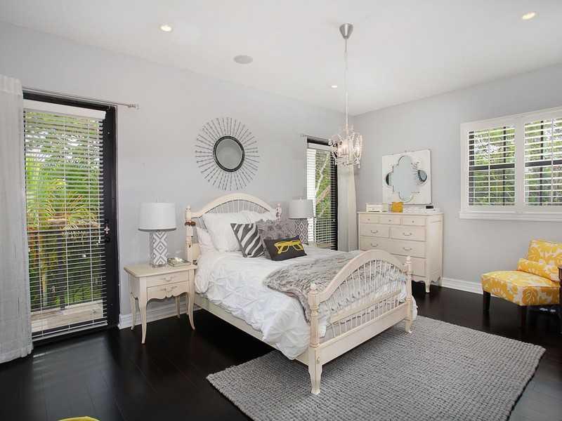 PINECREST VILLAS 2 ADDN - Residential