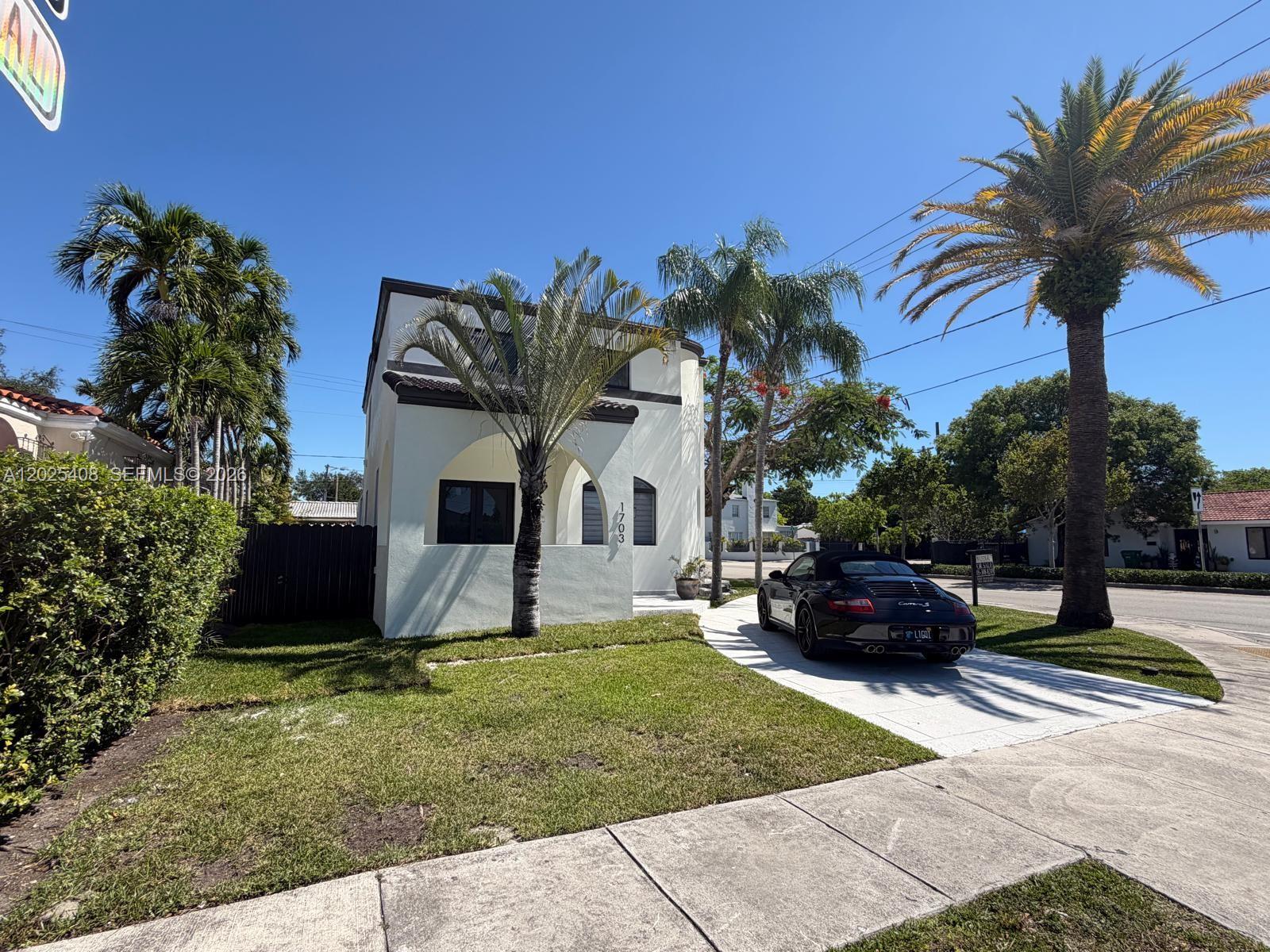 1703 SW 16th