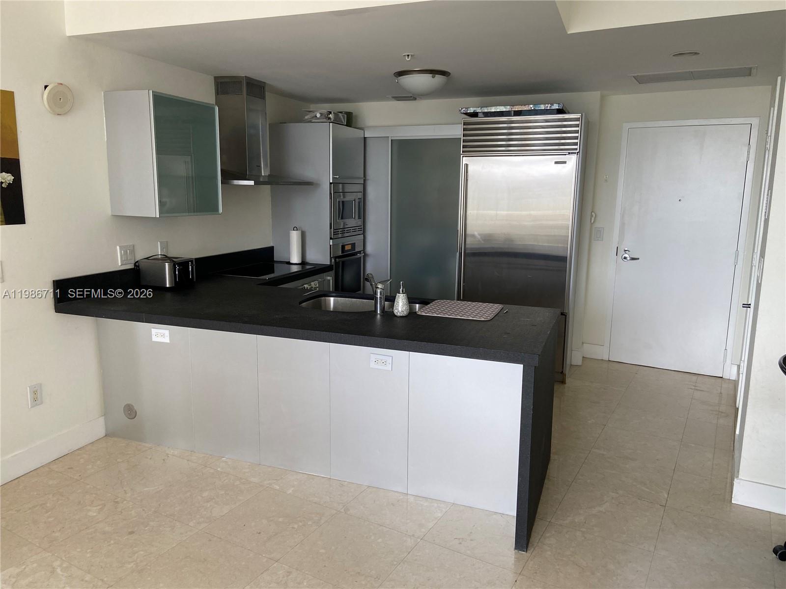 18201 Collins Ave 708