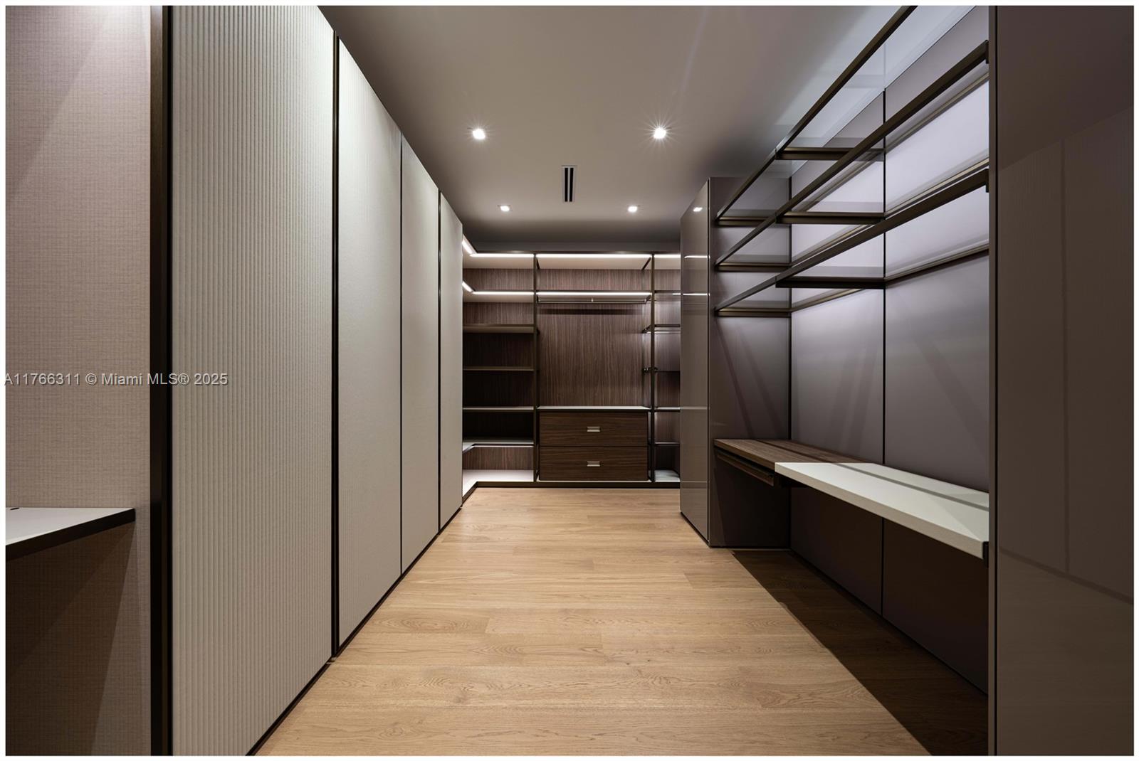 BRICKELL FLAGLER - Residential