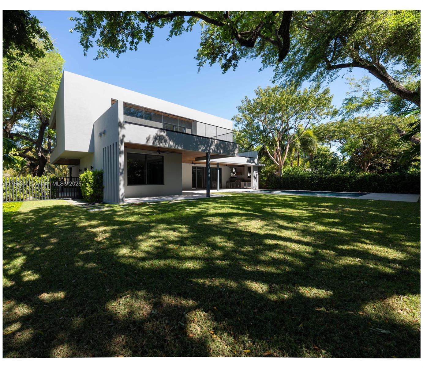 BRICKELL FLAGLER - Residential