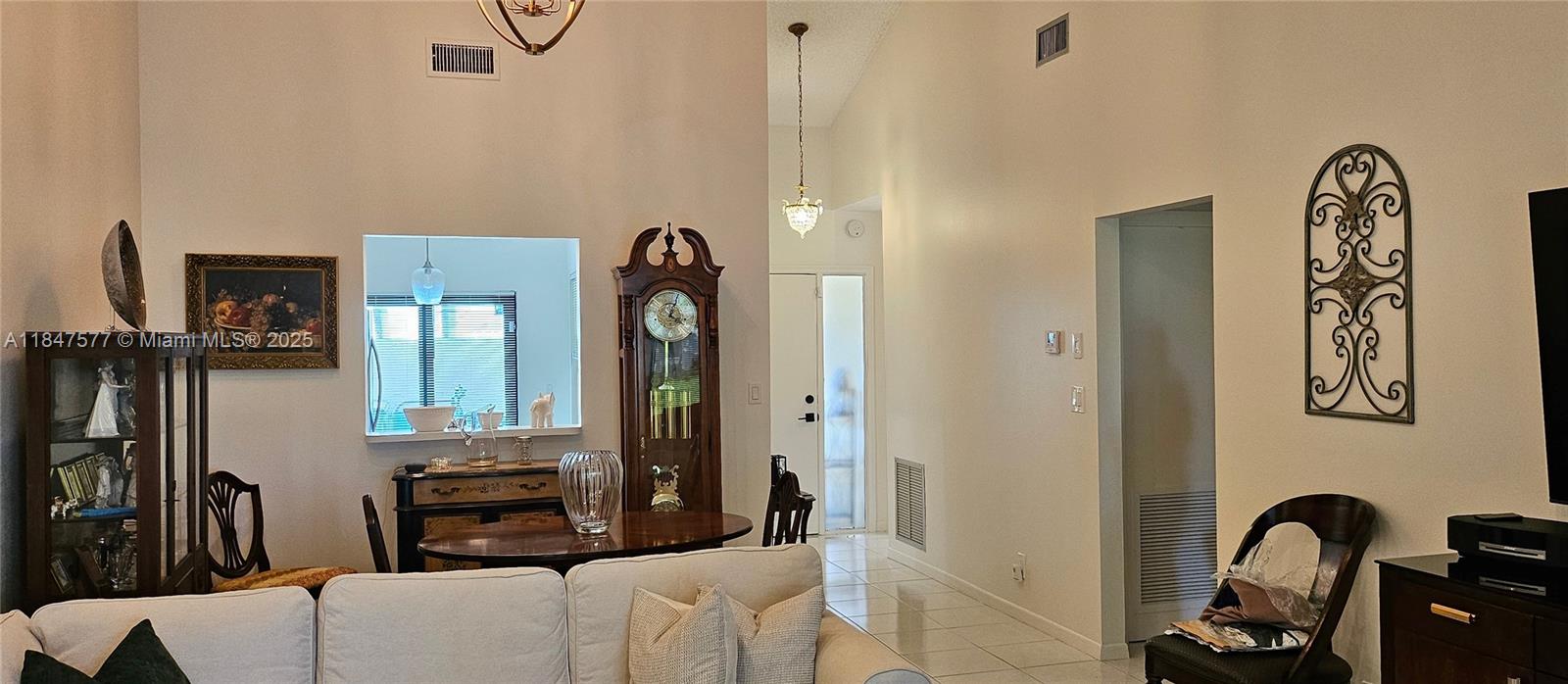 10872 Lake Front Pl