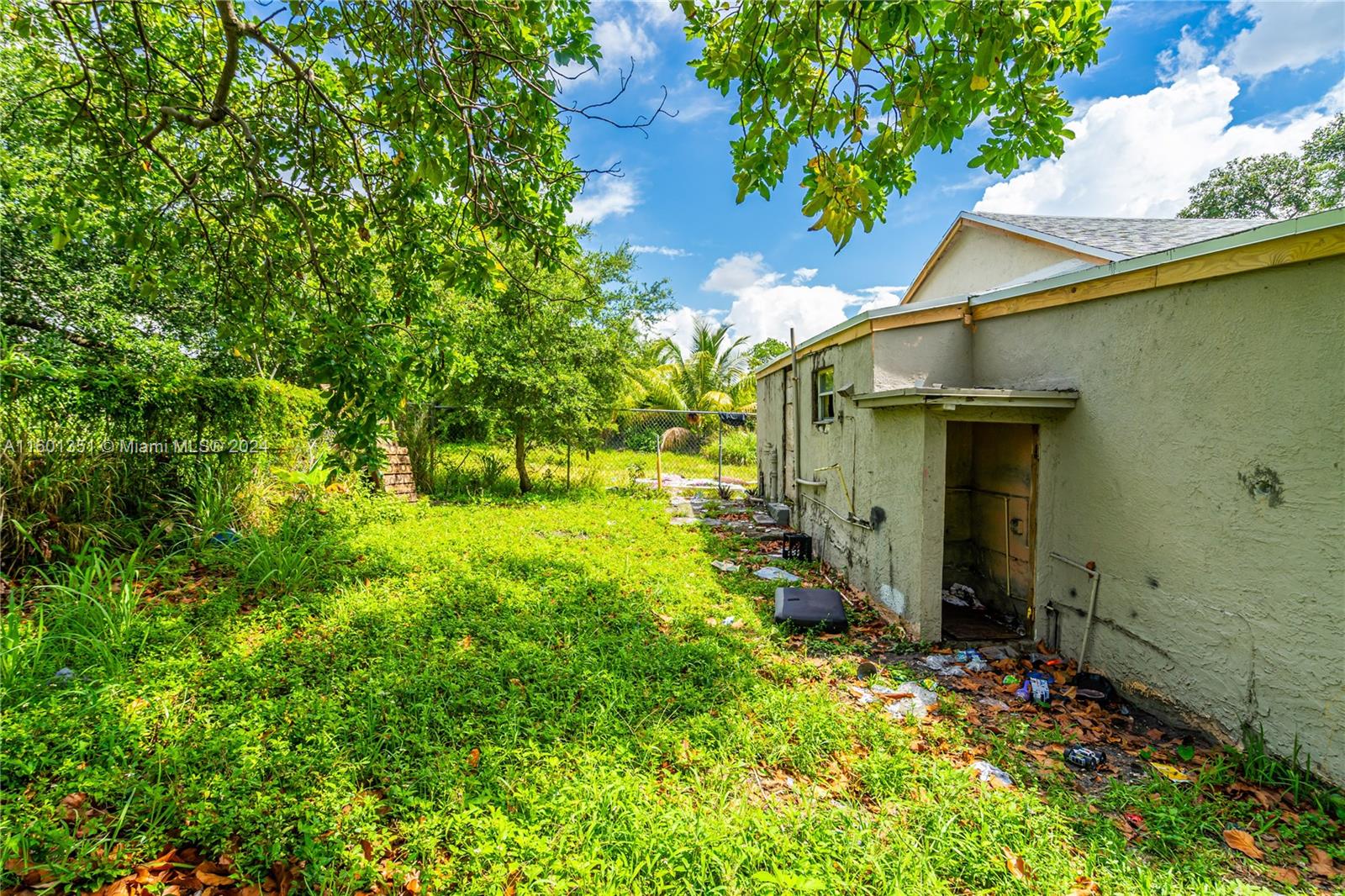 BULLARDS - Residential