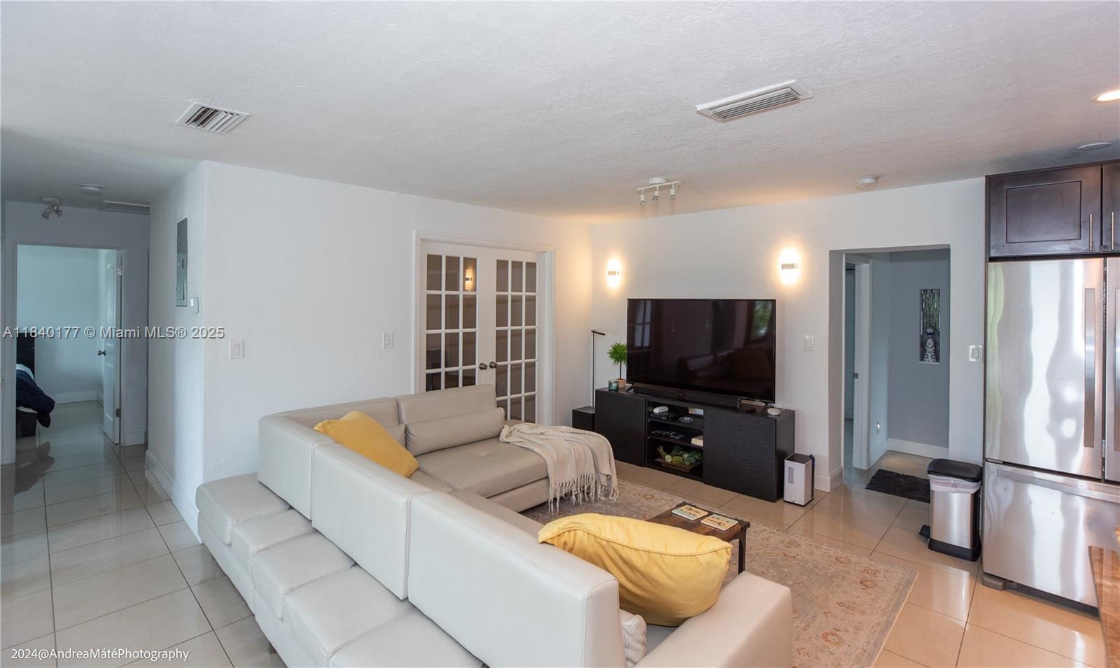 COLLIER ESTATES 1ST ADD - Residential Lease