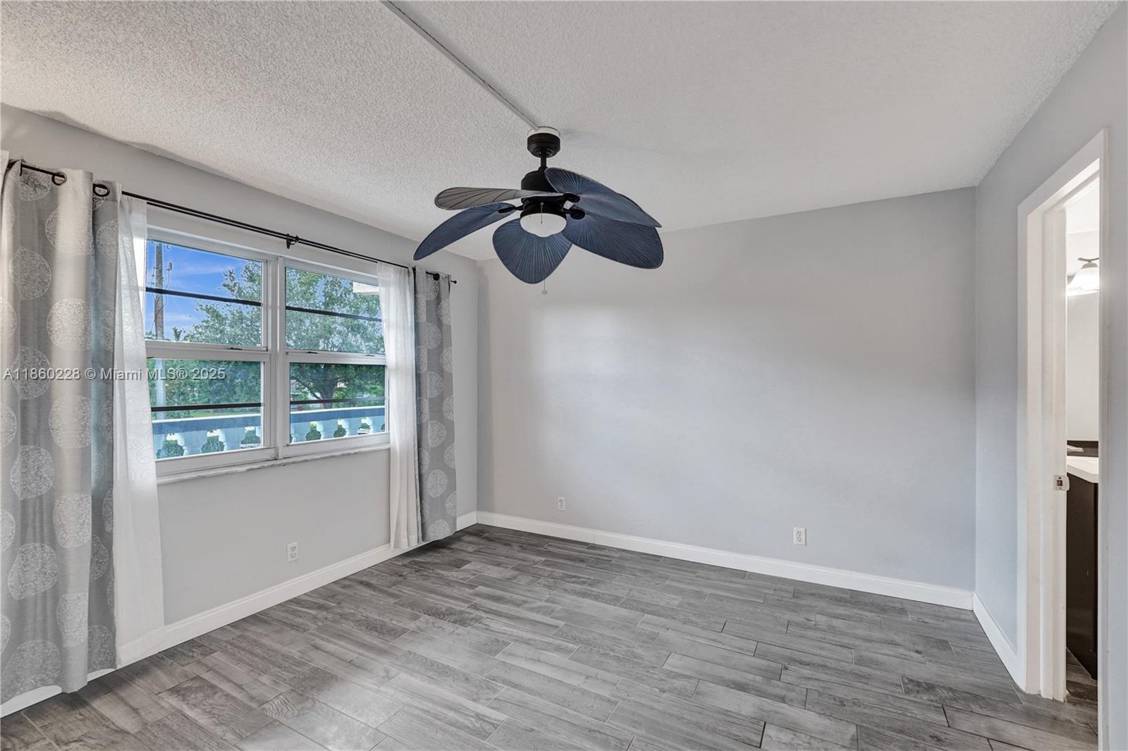 801 NE 18th Ct 209