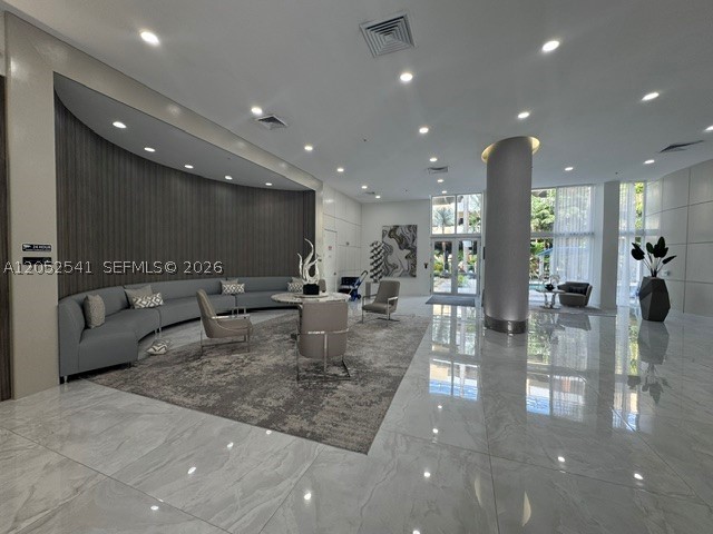 18800 NE 29th Ave 329