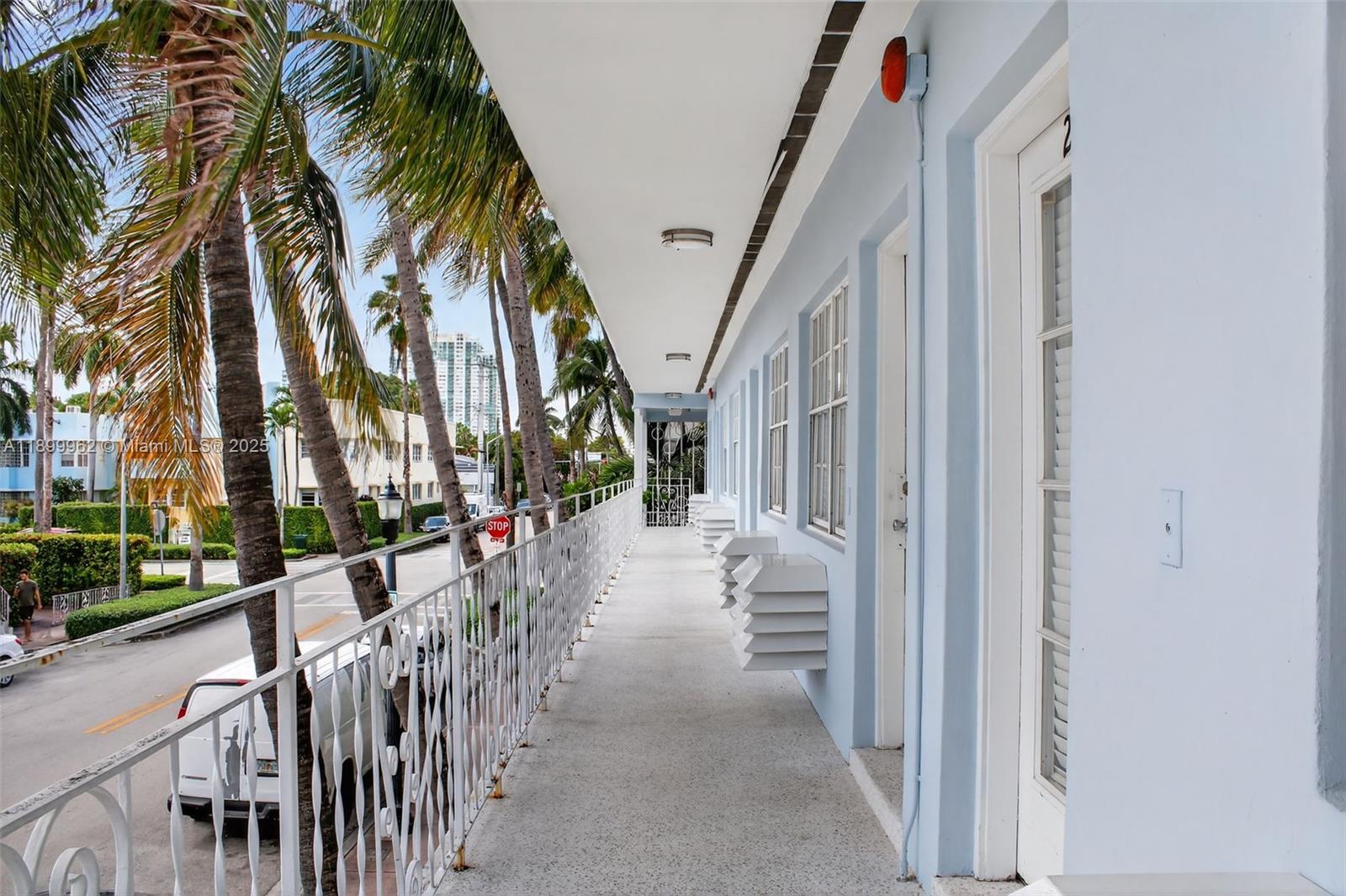 EIGHT PALMS CONDO - Residential