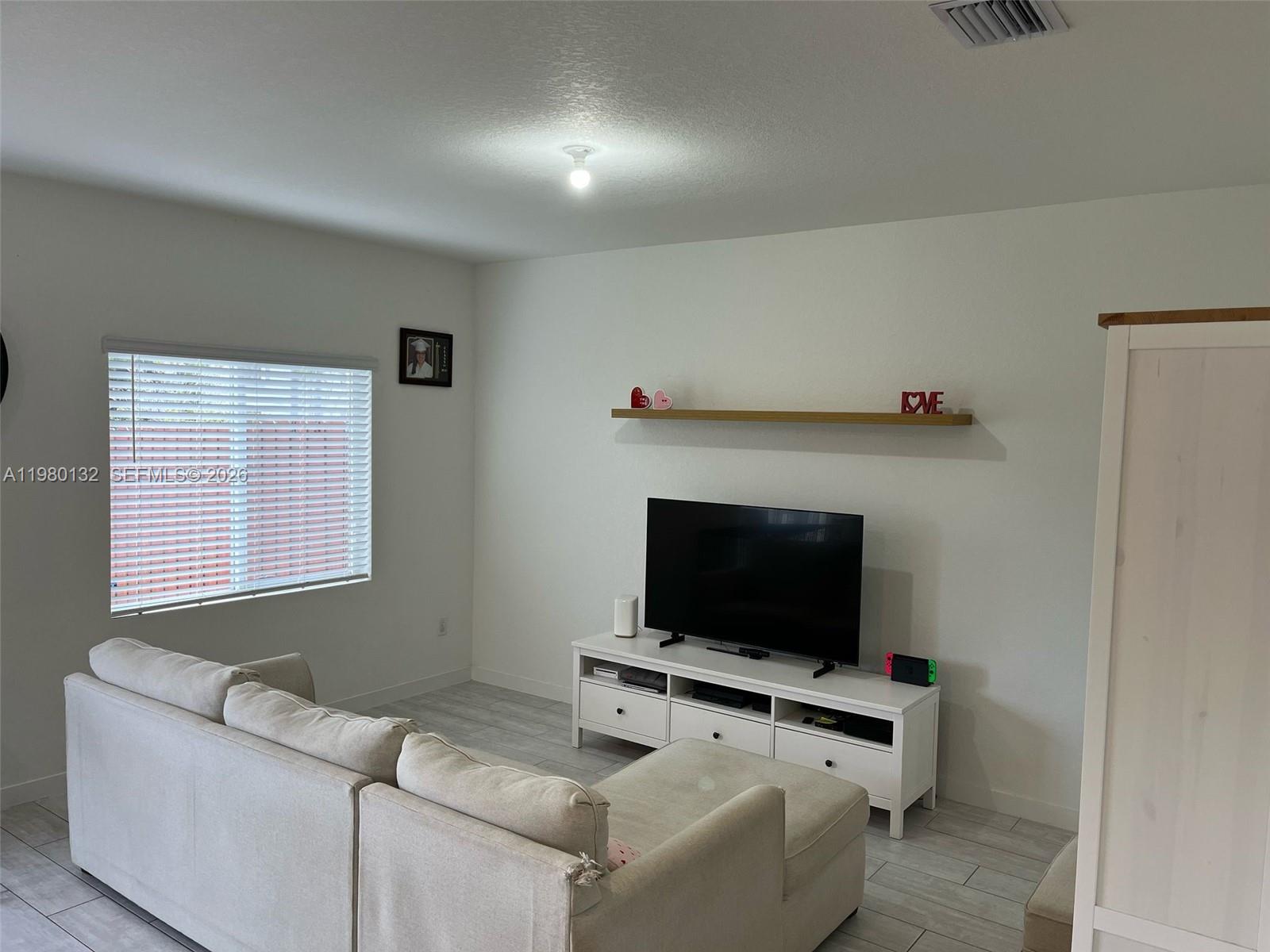 PALMS AT BELLA VISTA - Residential Lease