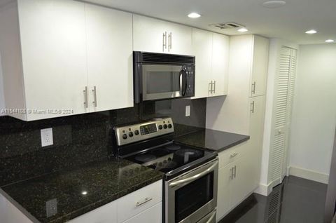 290 174th St M10 Sunny Isles Beach FL 33160