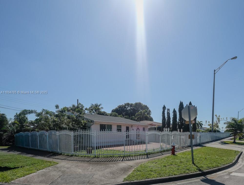 BRADLEY HEIGHTS - Residential