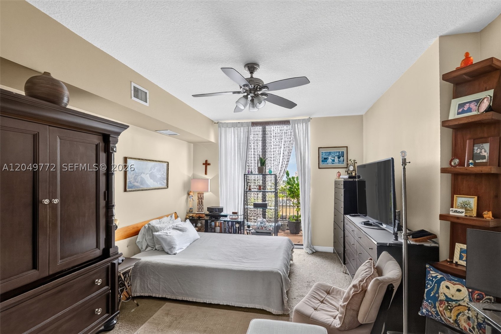 888 Douglas 806 - Image 1