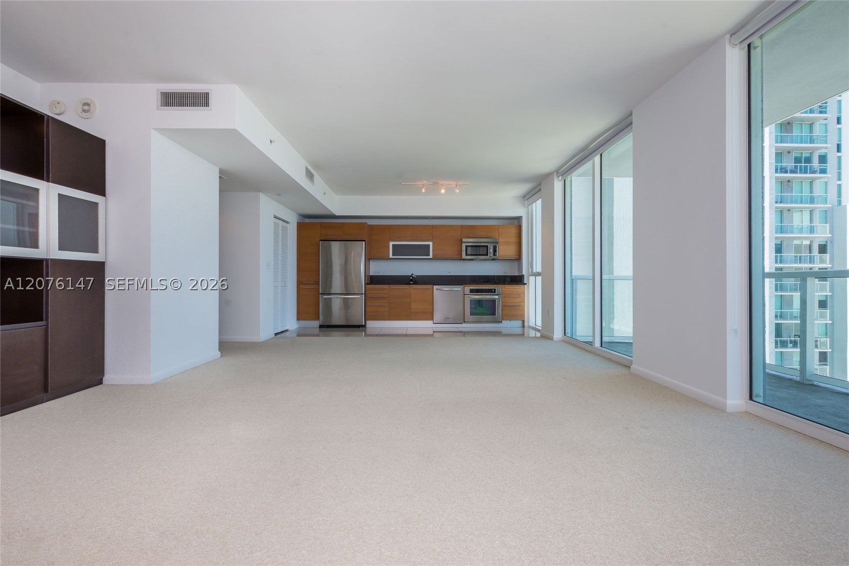 253 NE 2nd St 3805