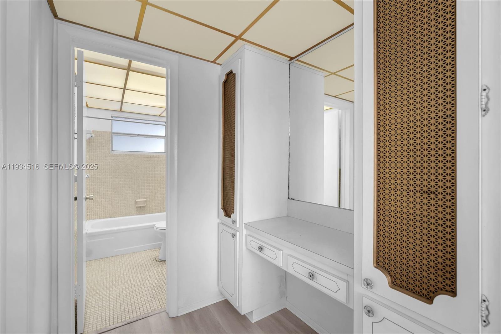 PARK SOUTH TEN INC CONDO - Residential