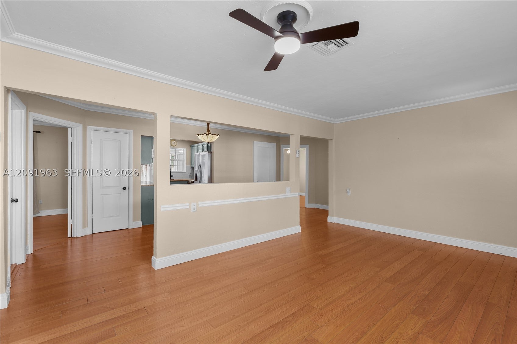 2476 Euclid AVE