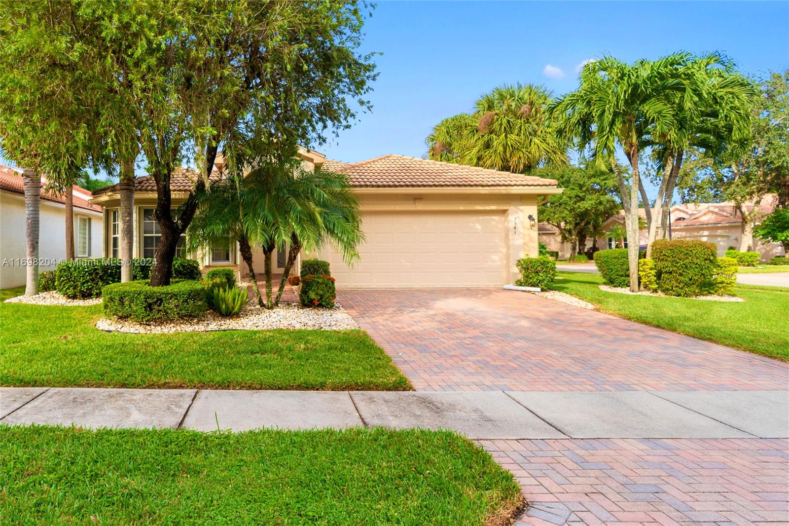 Property for Sale at 7543 Cape Verde Ln Ln, Lake Worth, Palm Beach County, Florida - Bedrooms: 3 
Bathrooms: 2  - $450,000