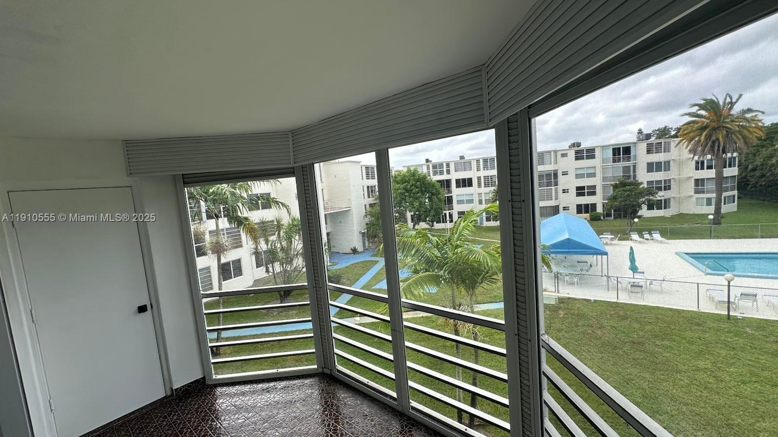 ROLLING GREEN CONDO A - Residential Lease