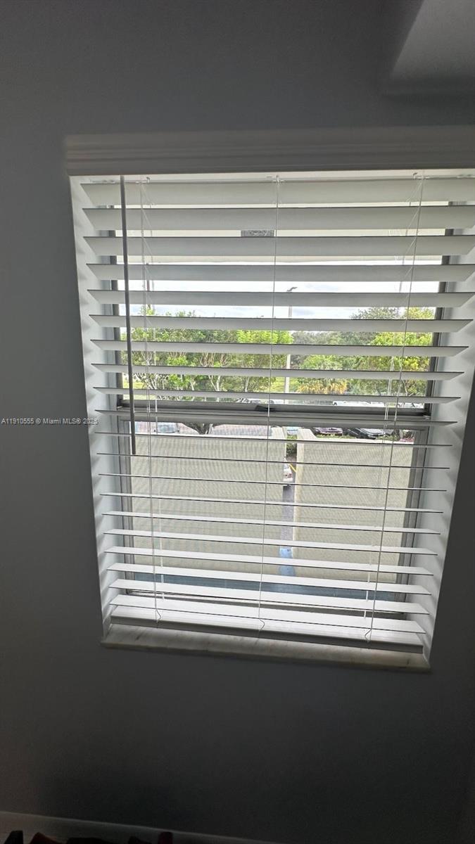 ROLLING GREEN CONDO A - Residential Lease