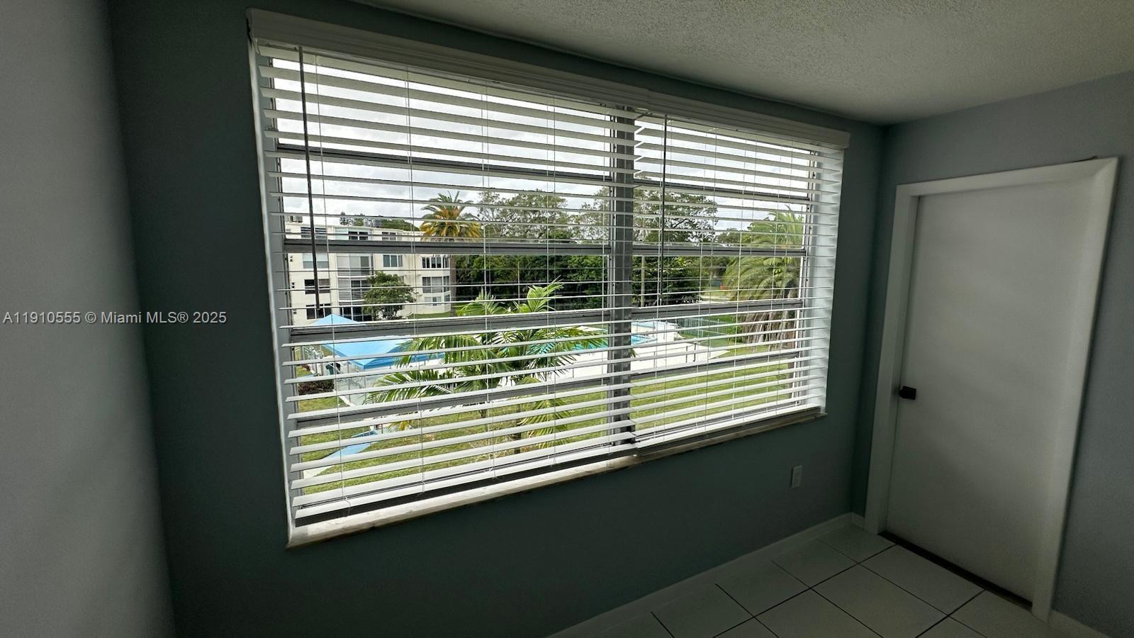 ROLLING GREEN CONDO A - Residential Lease