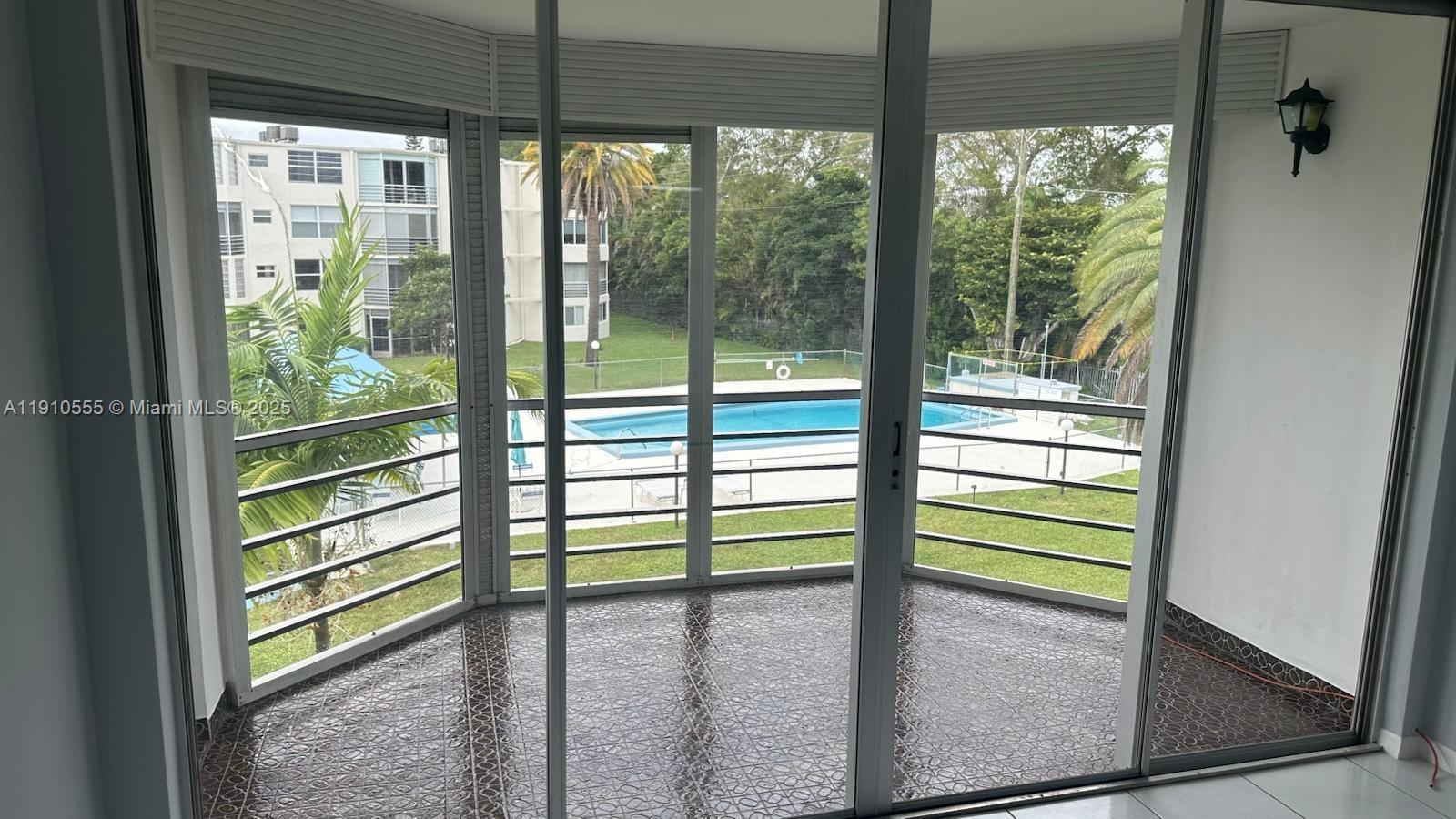 ROLLING GREEN CONDO A - Residential Lease