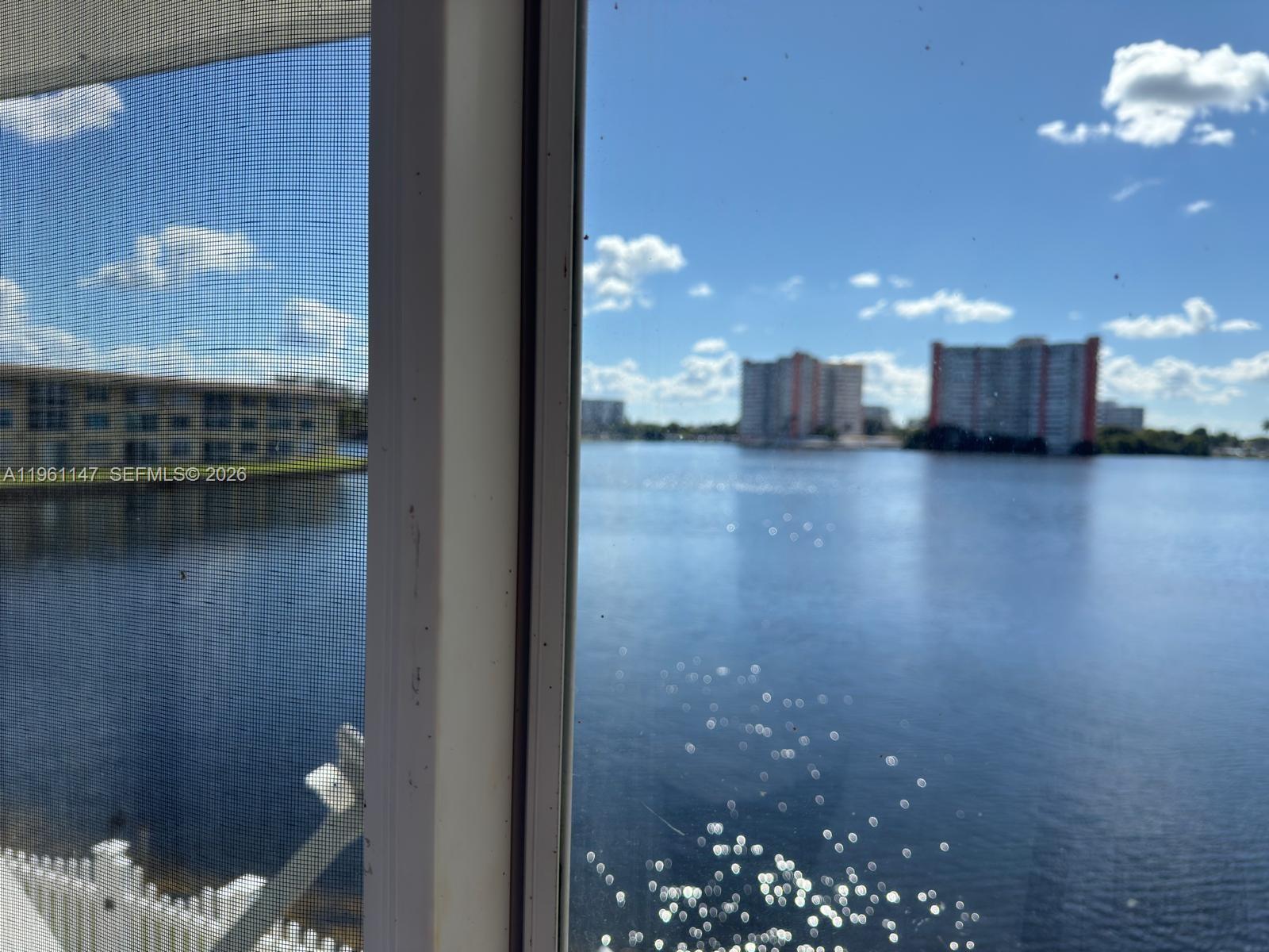 Waterfront Villas Skylake - Residential