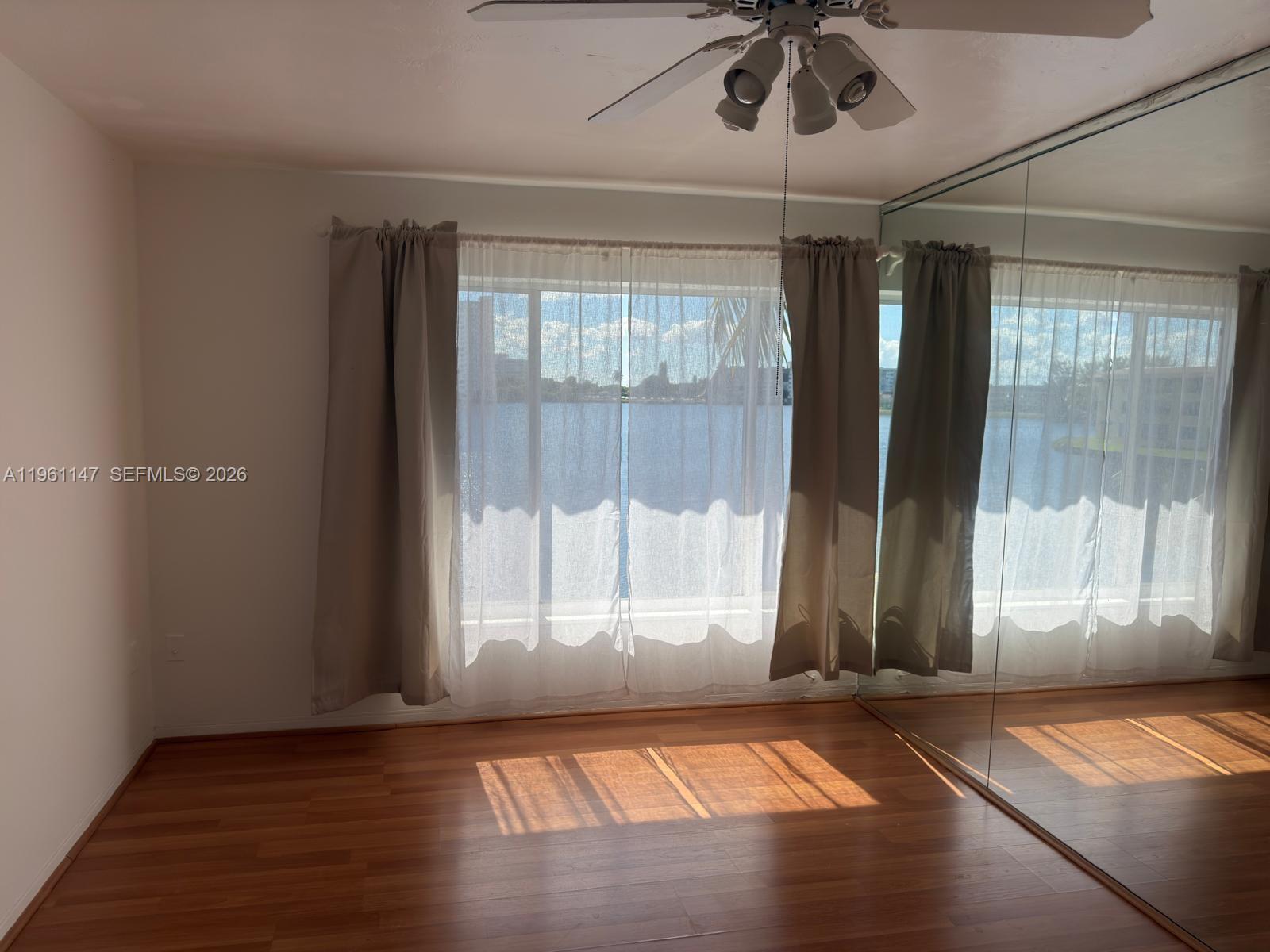 Waterfront Villas Skylake - Residential