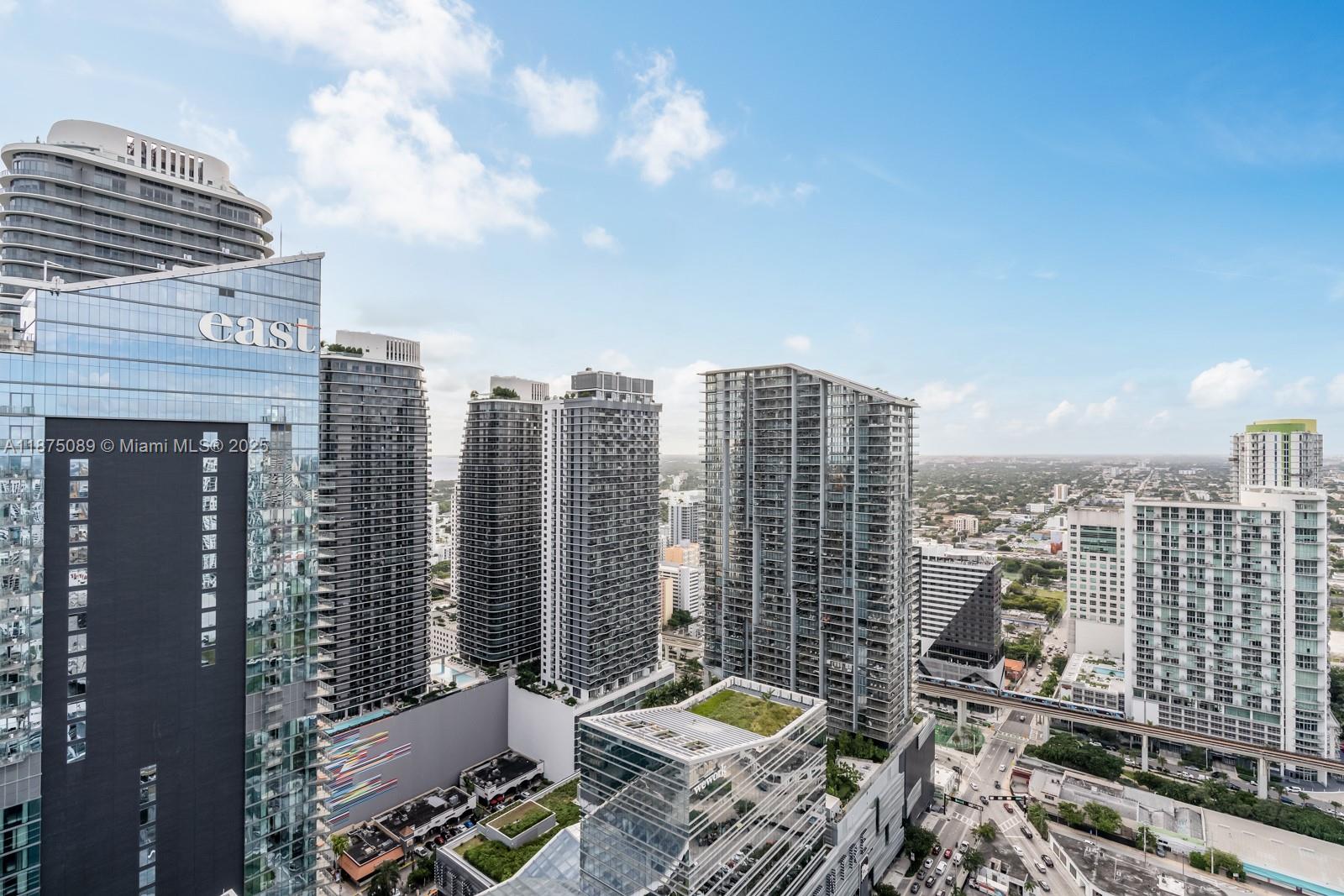 REACH CONDO - Residential Lease