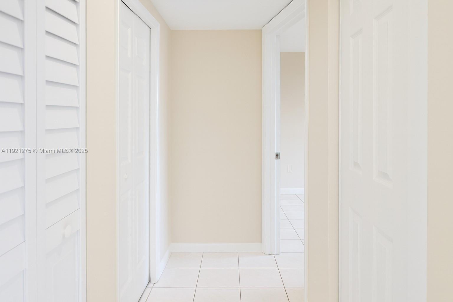 BROOKFIELD SQUARE CONDO - Residential Lease