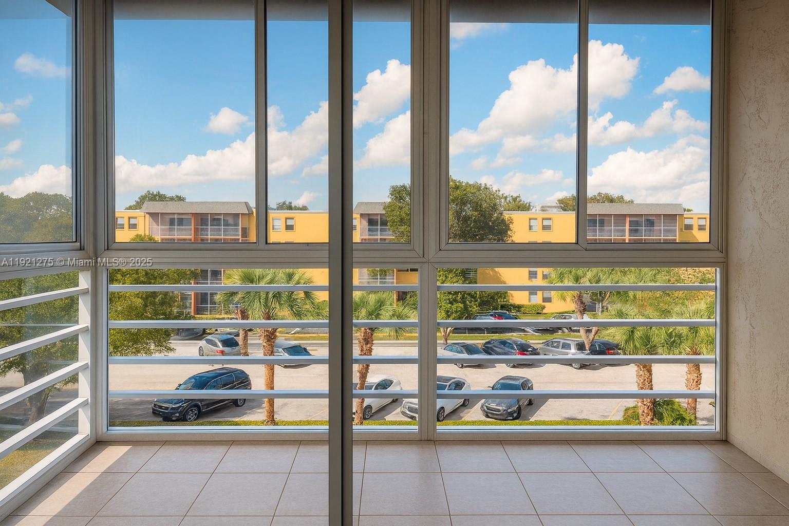 BROOKFIELD SQUARE CONDO - Residential Lease