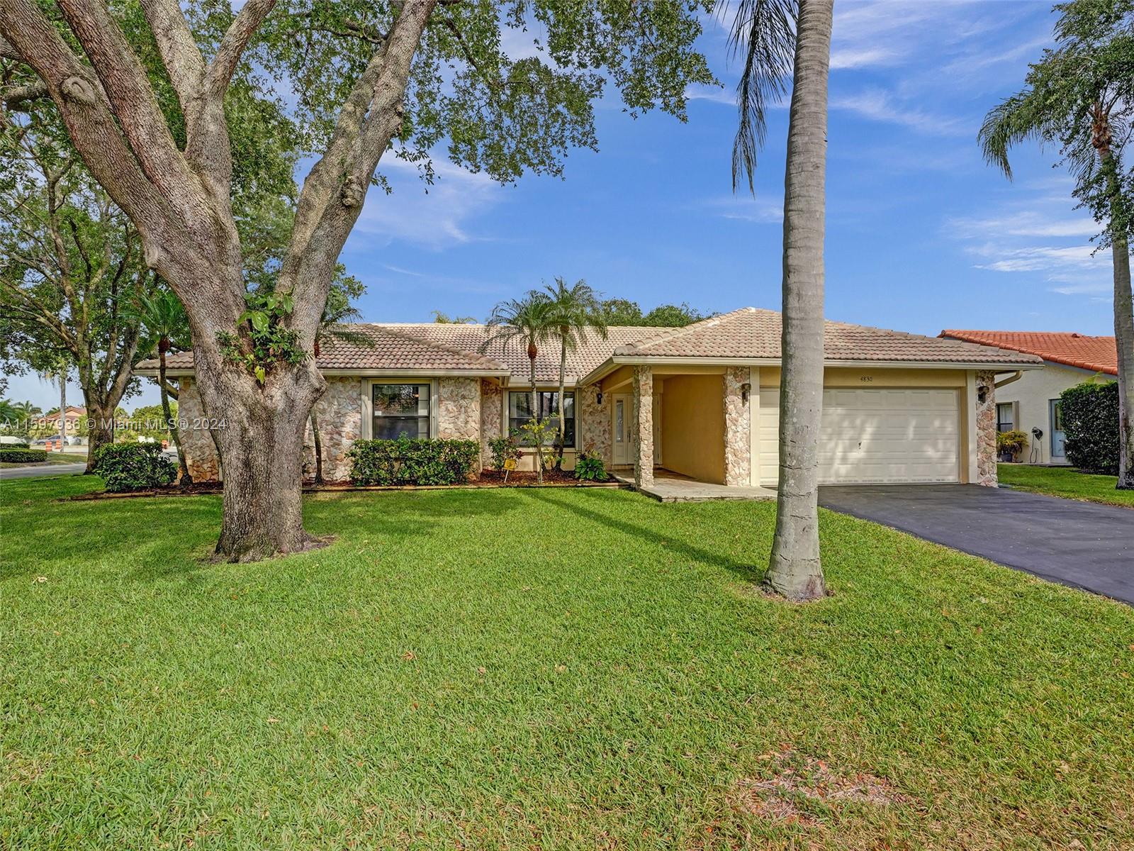 4830 NW 92nd Ter