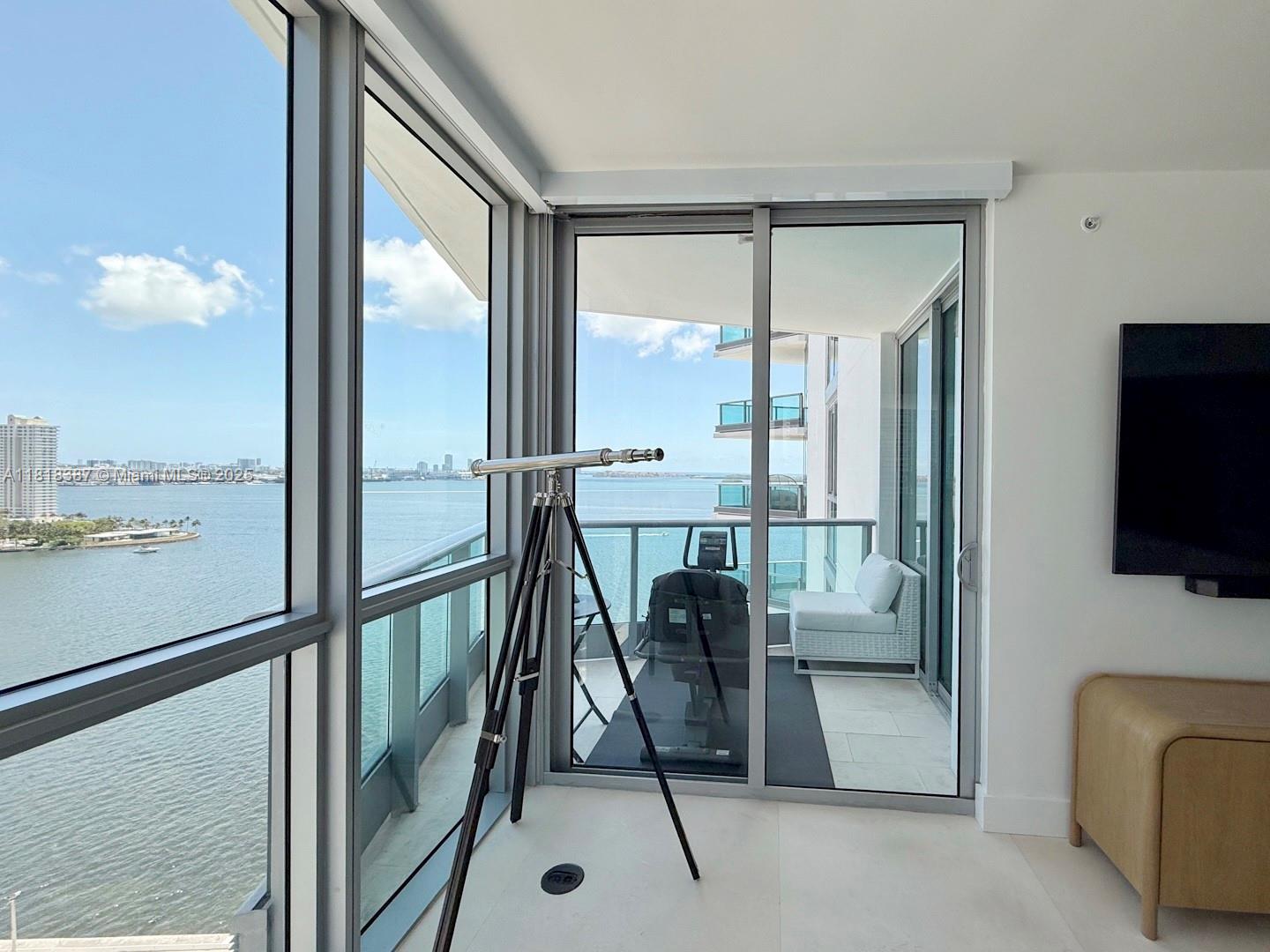 JADE RESIDENCES AT BRICKE - Residential