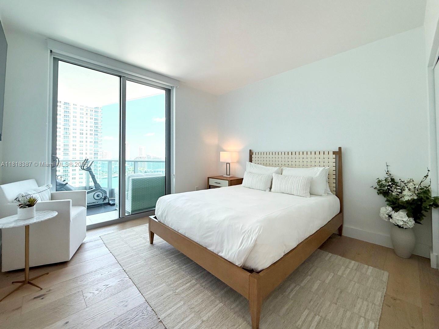 JADE RESIDENCES AT BRICKE - Residential