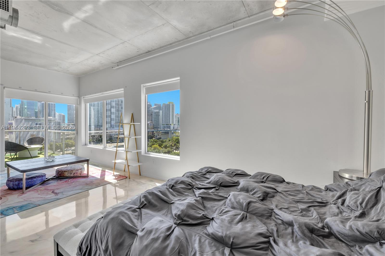 NEO CONDO - Residential