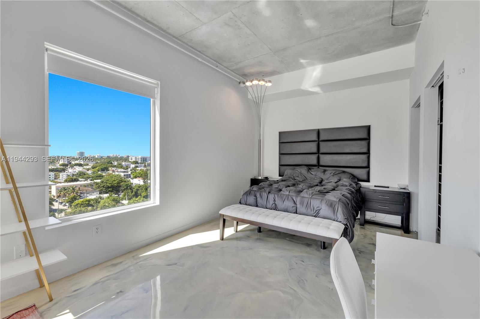 NEO CONDO - Residential