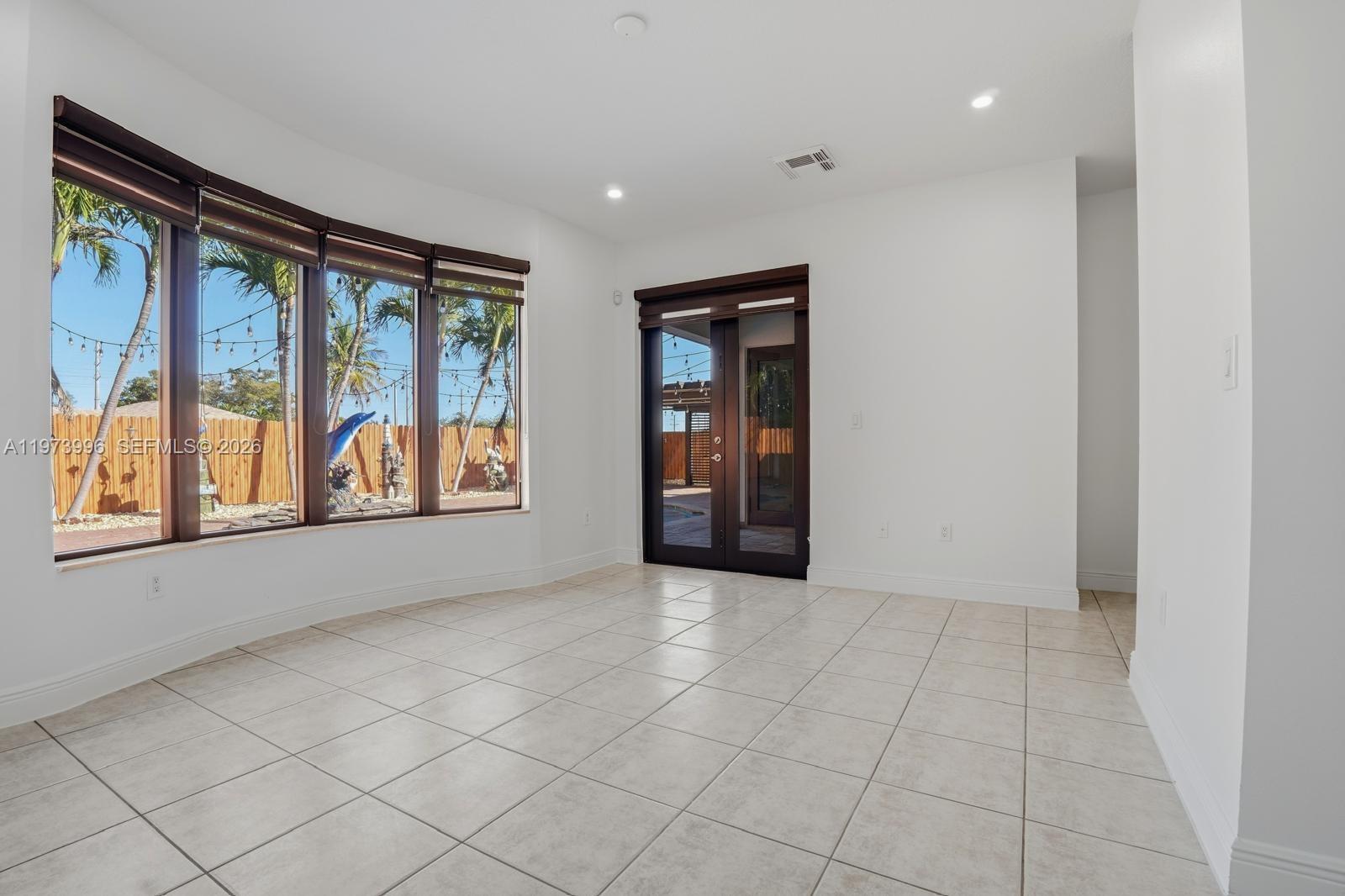 PRIMAVERA 1ST ADDN - Residential Lease