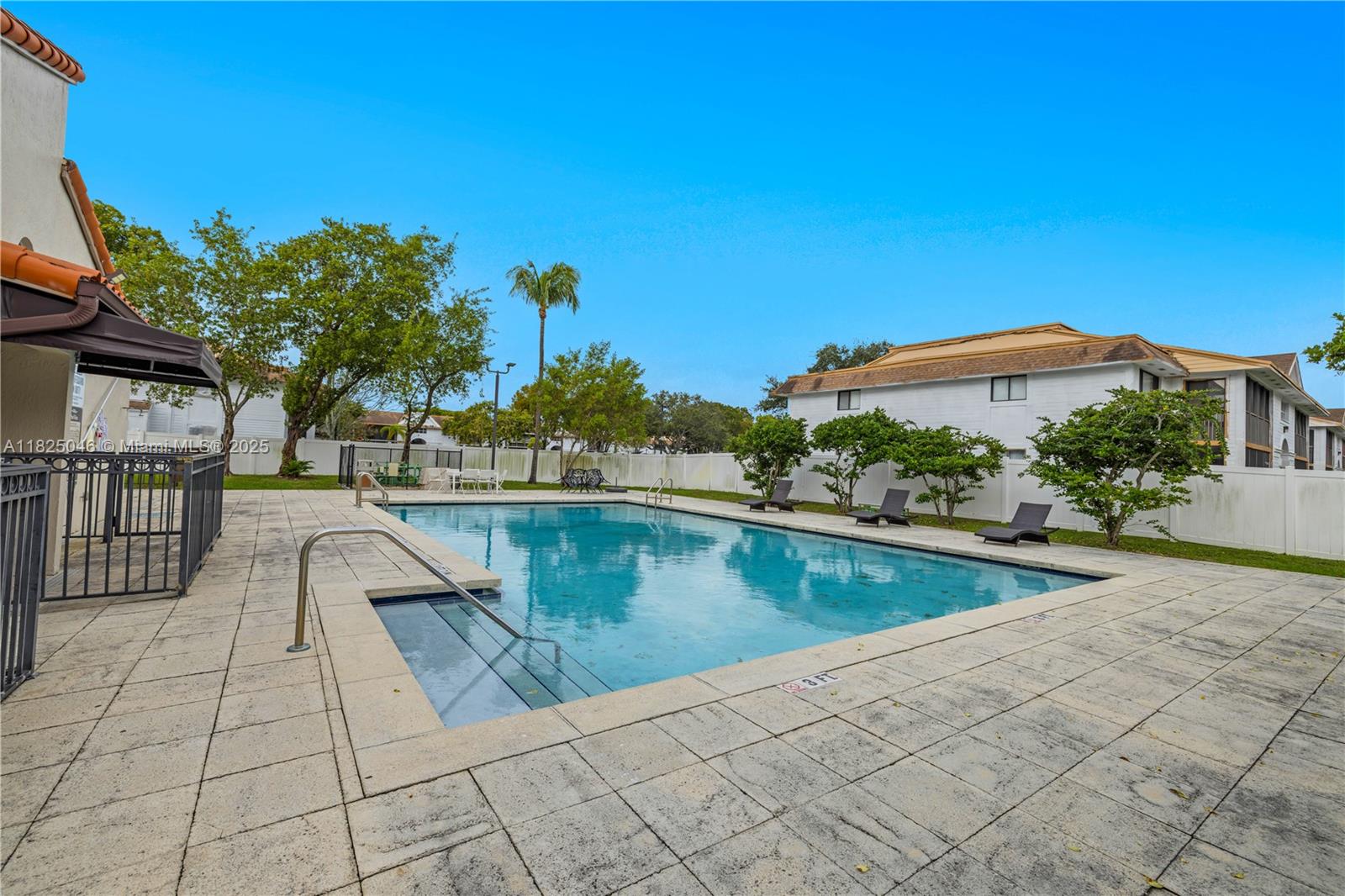 MIRASSOU CONDO - Residential