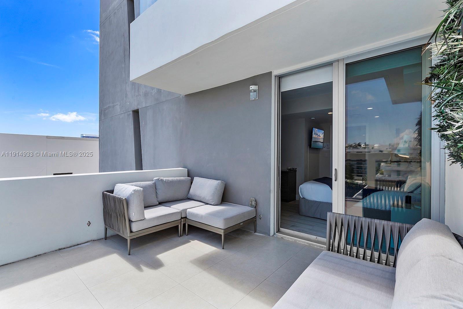 ONE BAY HARBOR CONDO - Residential