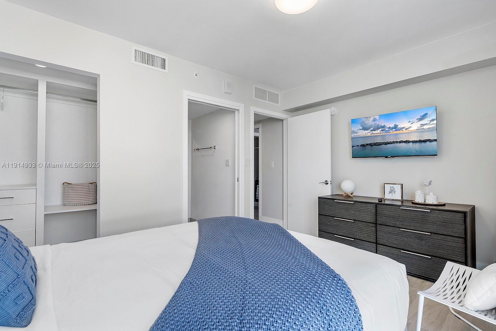 ONE BAY HARBOR CONDO - Residential