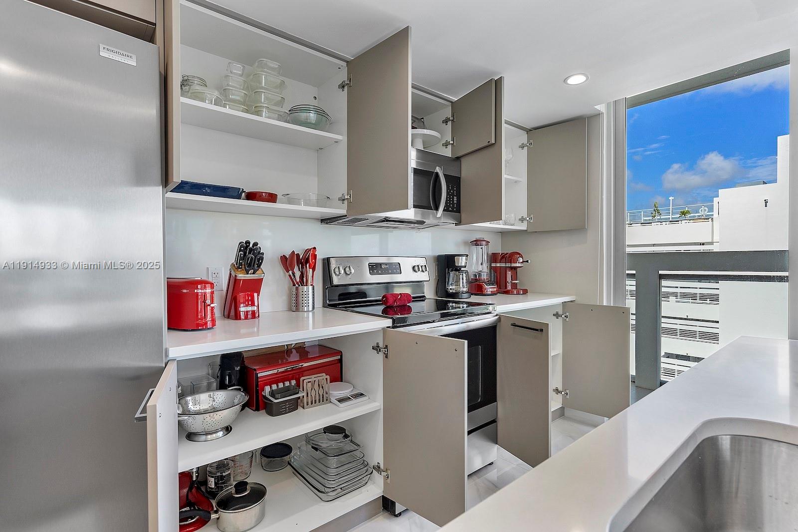 ONE BAY HARBOR CONDO - Residential