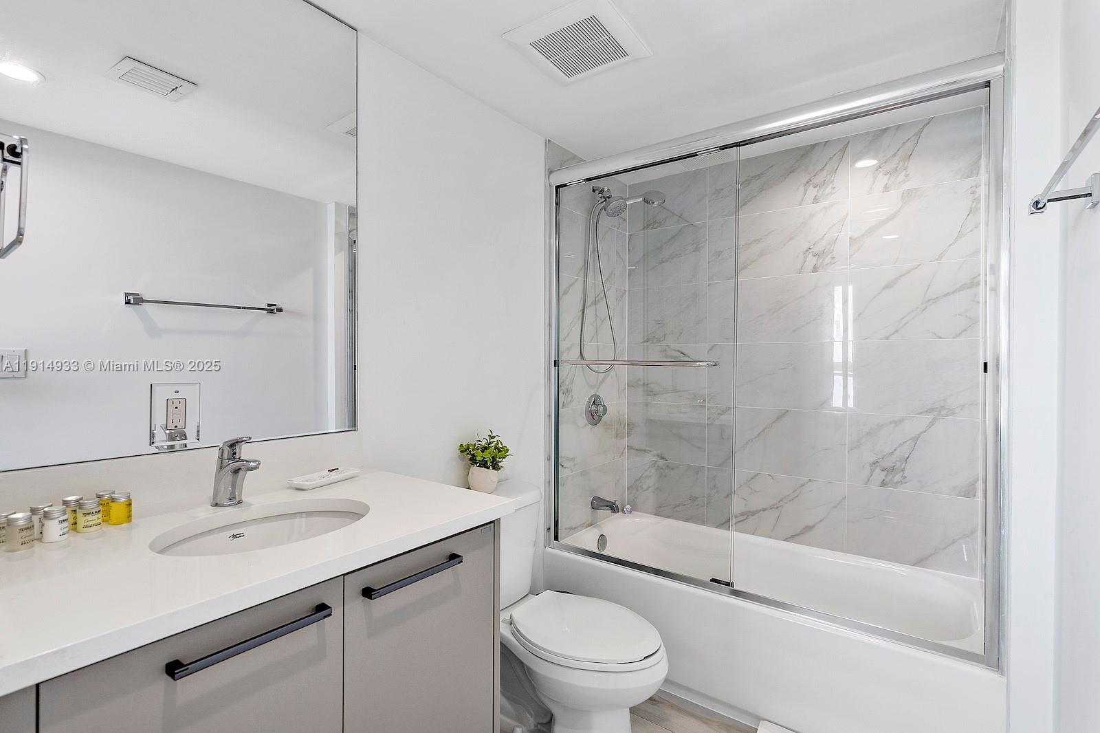 ONE BAY HARBOR CONDO - Residential