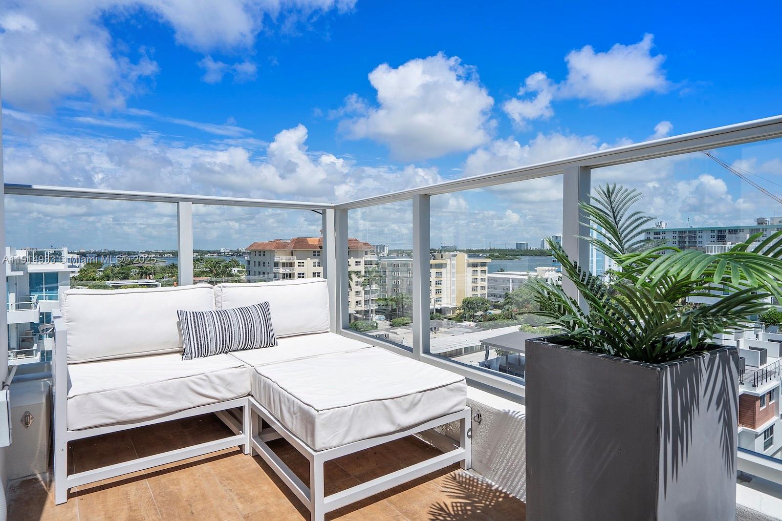 ONE BAY HARBOR CONDO - Residential