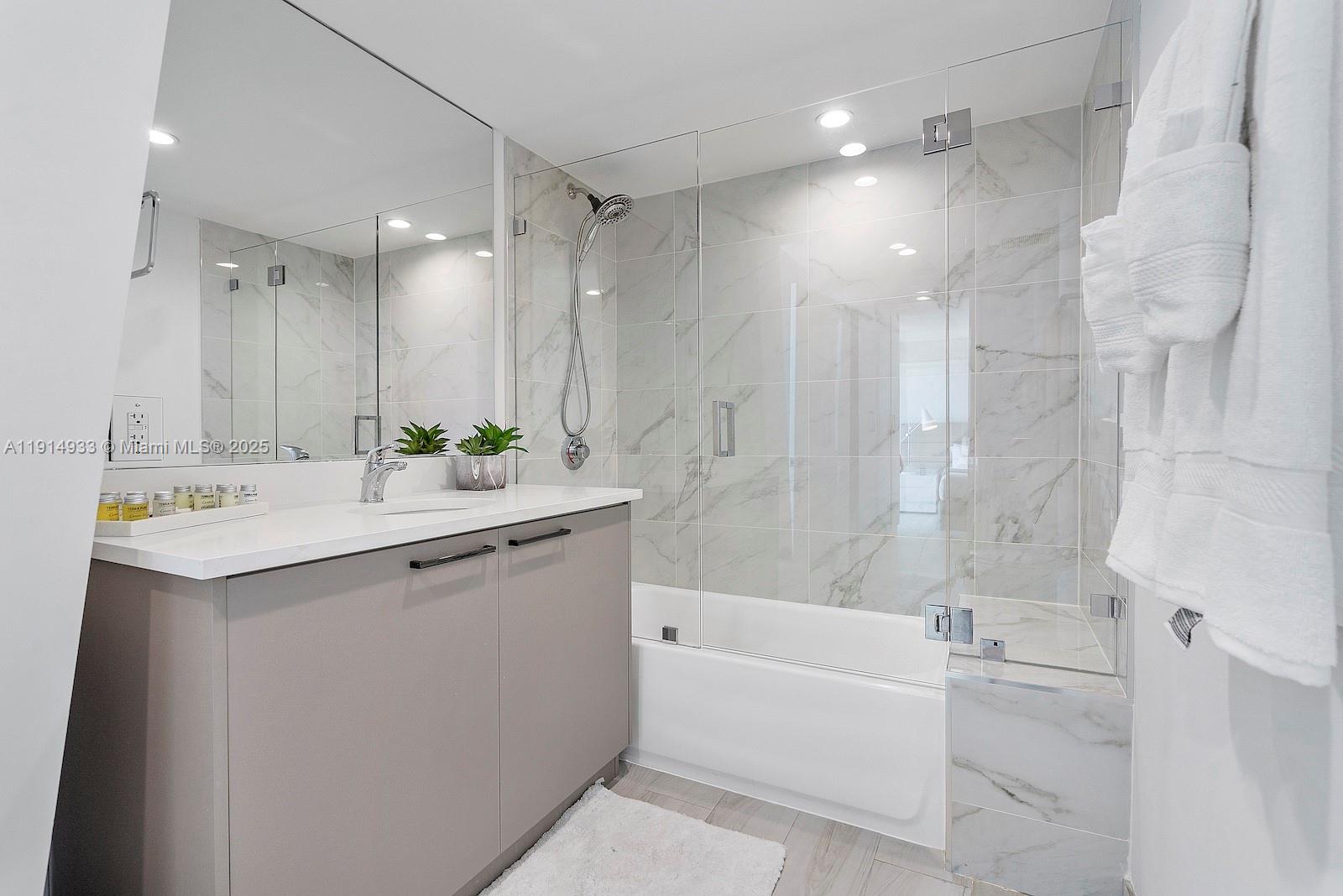 ONE BAY HARBOR CONDO - Residential