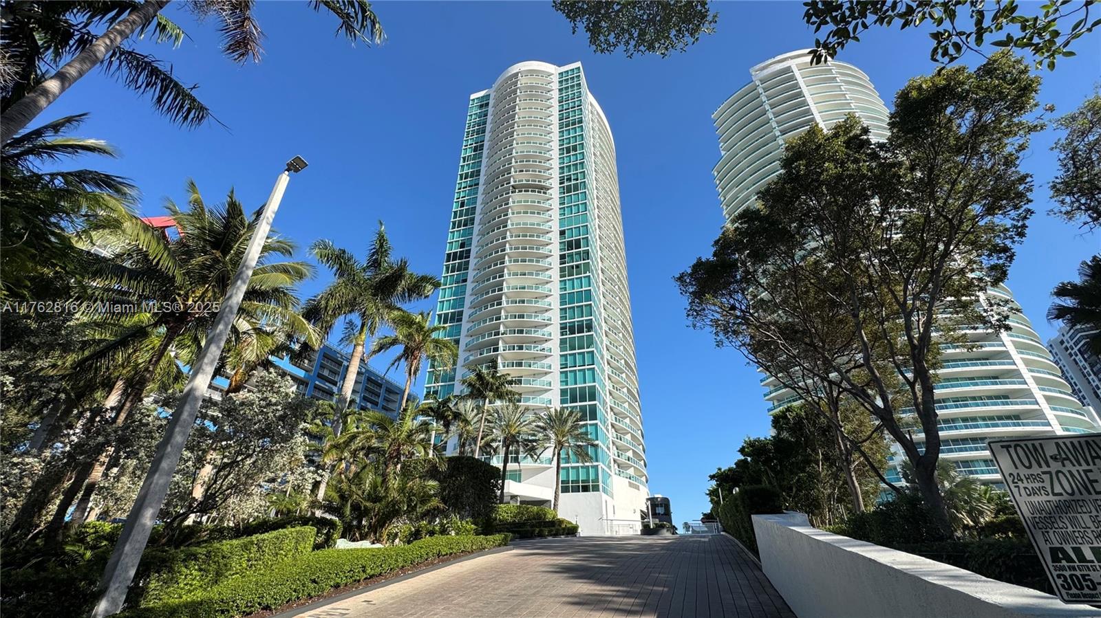 Property for Sale at 2101 Brickell Ave 1012, Miami, Broward County, Florida - Bedrooms: 2 
Bathrooms: 2  - $885,000