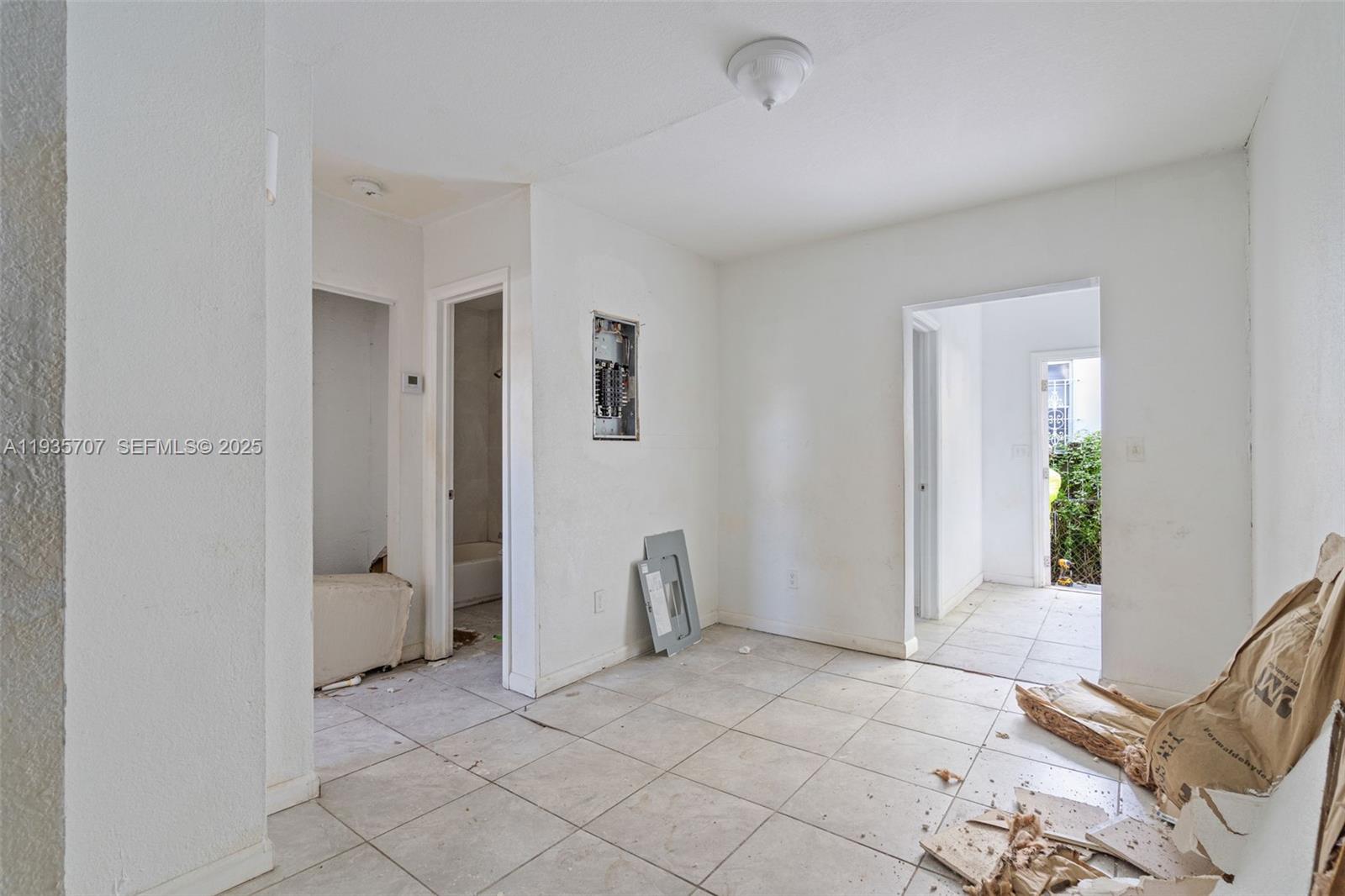 CORAL COURT - Residential Income