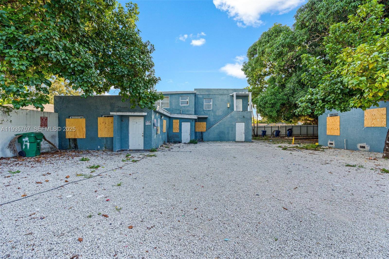 CORAL COURT - Residential Income