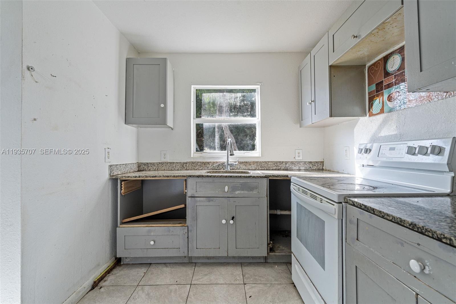 CORAL COURT - Residential Income