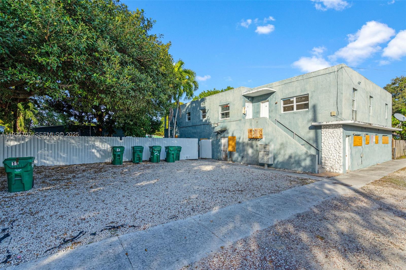 CORAL COURT - Residential Income